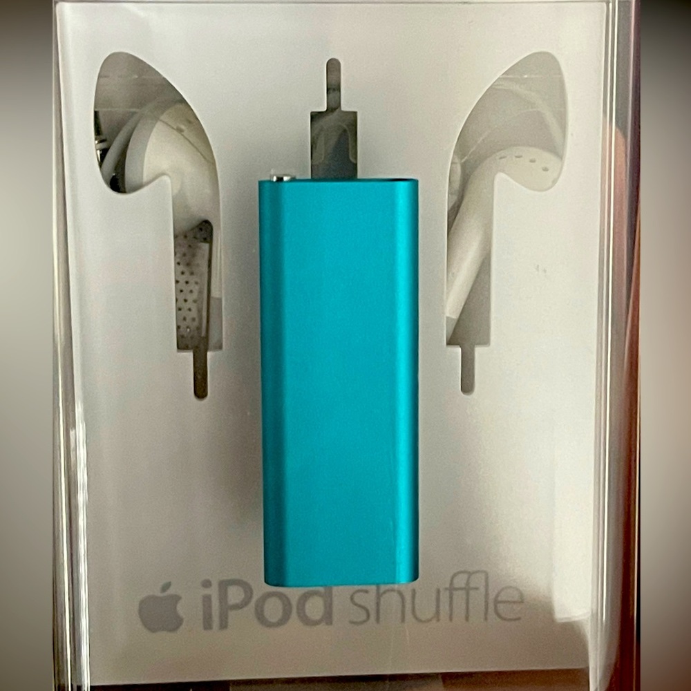 Apple iPod Shuffle Blue - New never opened vintage